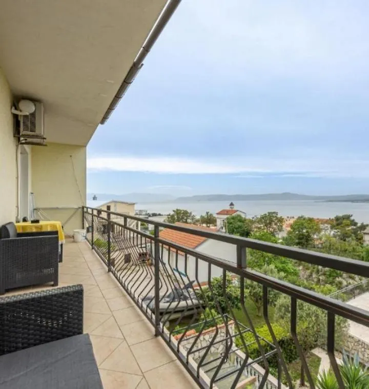 Apartment Paulo Crikvenica